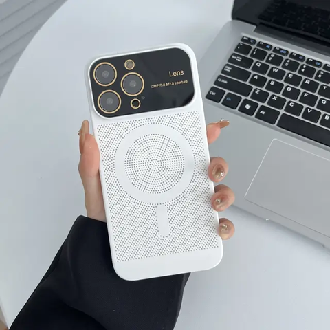 Heat dissipation case with camera protection for iphone